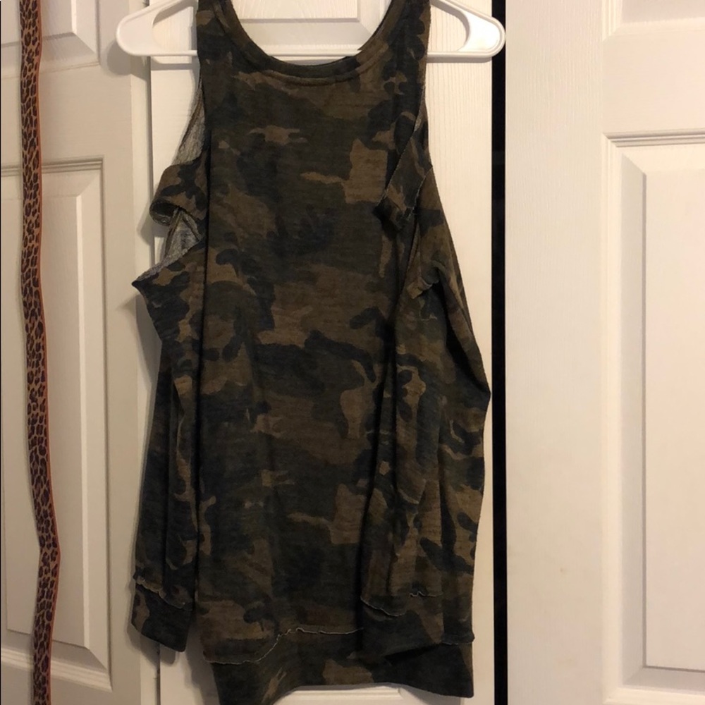 Long sleeve cold shoulder sweatshirt